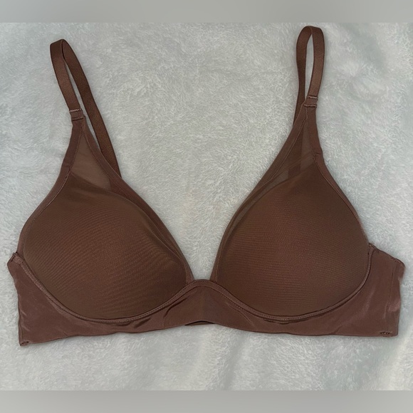 Lululemon simply sheer bra 34B - Picture 1 of 3